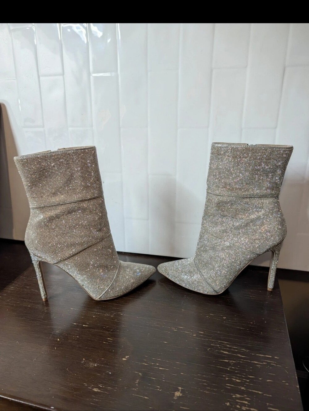 Steve Madden Winona Silver Rhinestone Pointed Toe Ankle Booties Zip US 9M